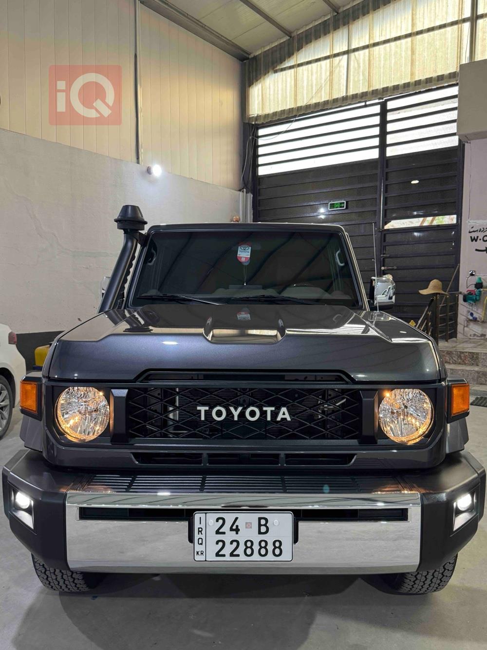 Toyota Land Cruiser 70